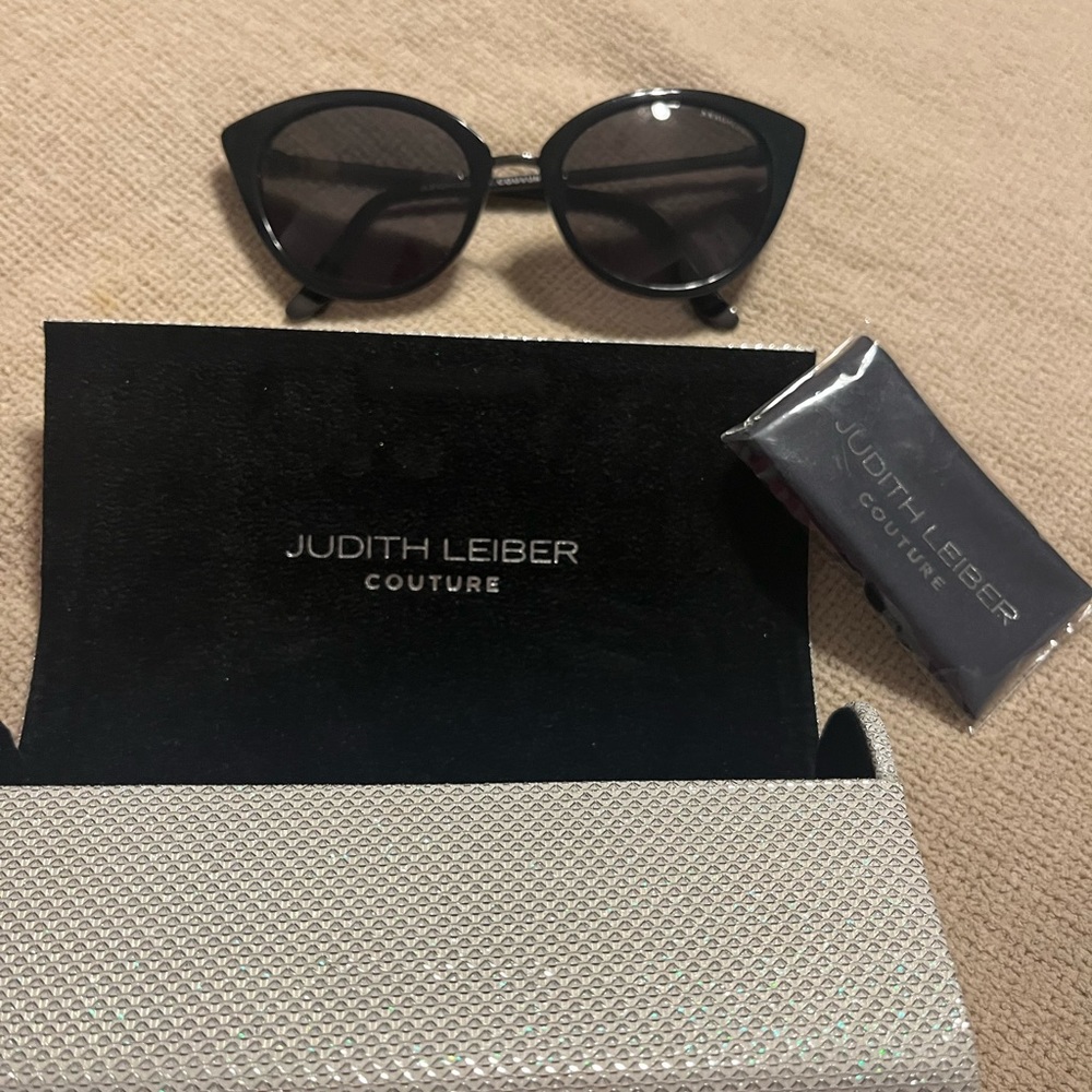 JUDITH LEIBER COUTURE SUNGLASSES